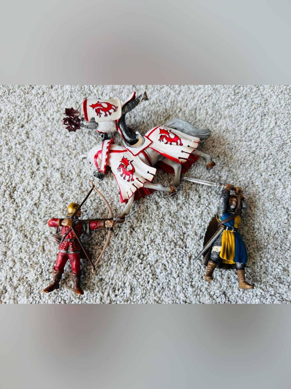 Schleich Medieval fighting Knights & horse.
